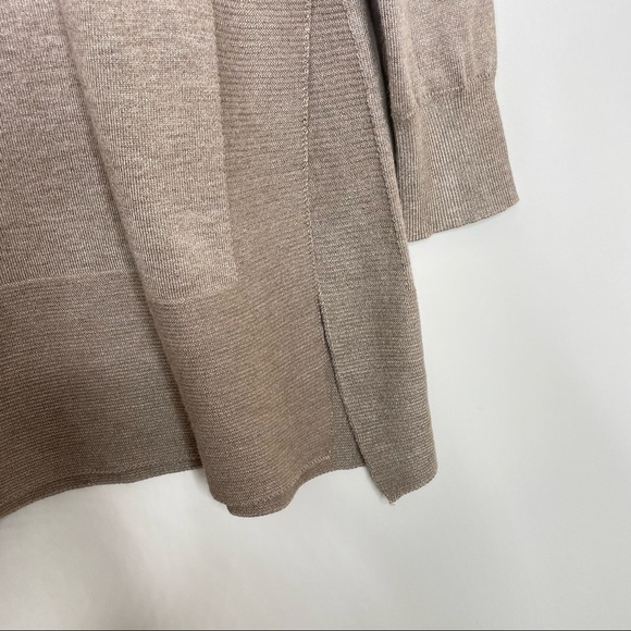 Stitch Fix l Evolution By Cyrus Nickie Side Slit Ribbed Pullover Sweater, Small - Picture 9 of 10